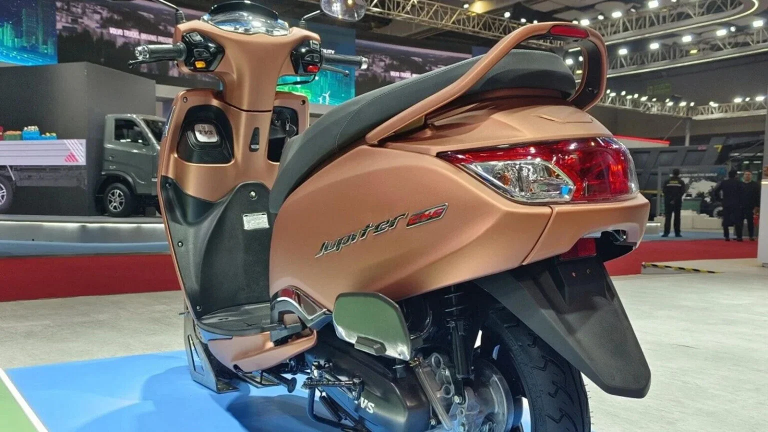 TVS Jupiter CNG: A stylish and eco-friendly scooter designed for efficient urban commuting, featuring a sleek body, comfortable seating, and advanced CNG technology for reduced emissions."