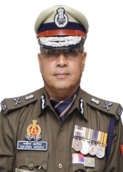 Varanasi Zone ADG Navin Arora IGRS Review Online Police Meeting